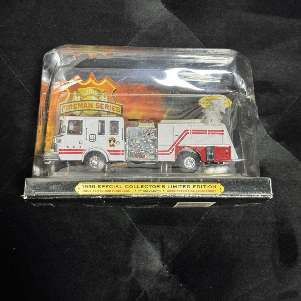 1999 Road Champs Special Collector's Limited Edition diecast fire truck